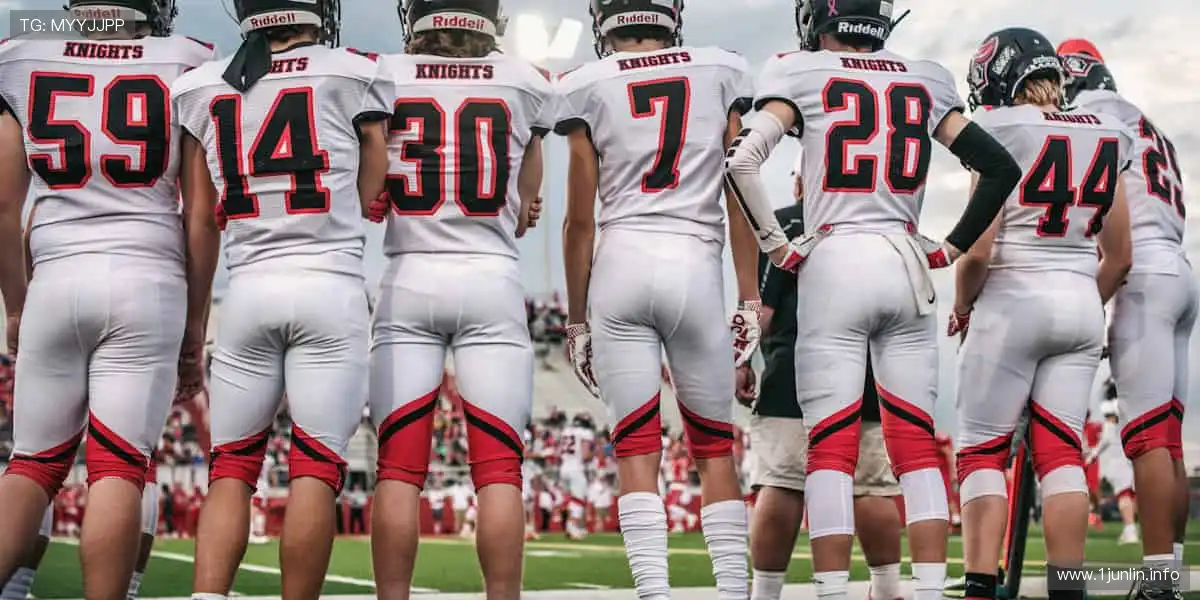 💻高清画质 + 实时弹幕，直播平台就是你的专属看台！